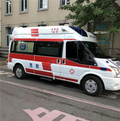 碾子山选择我们的救护车出租,开启安心转院之旅